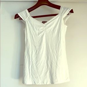 Retrolicious White Sweetheart Blouse